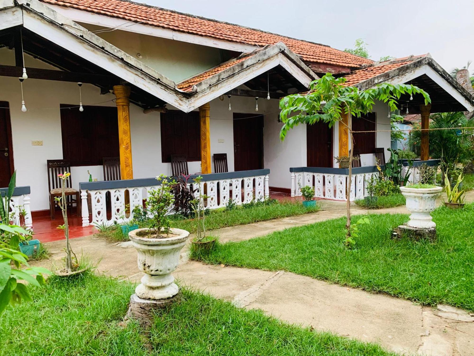 Little Fairy Home B&B 阿鲁甘湾 外观 照片